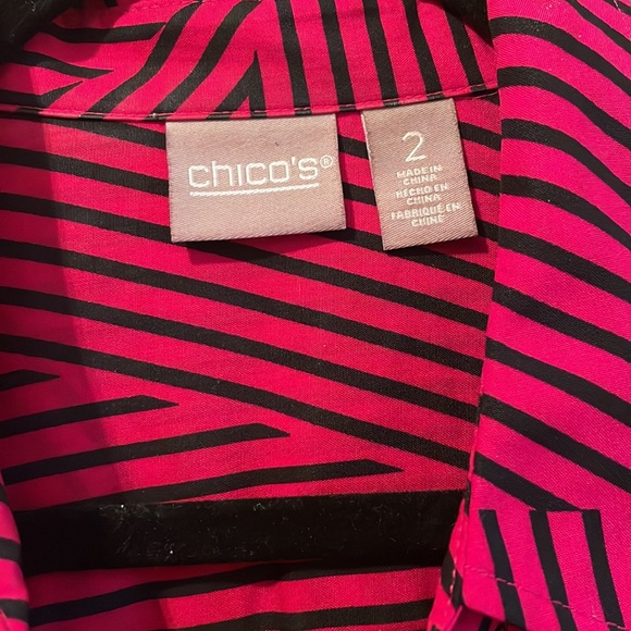 Chico’s Size 2 Blouse with Pockets - Picture 2 of 4